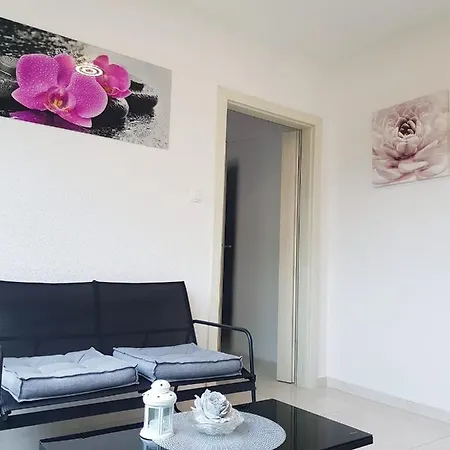 Tessa 아파트 벨라루카