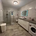 Tessa Apartment *