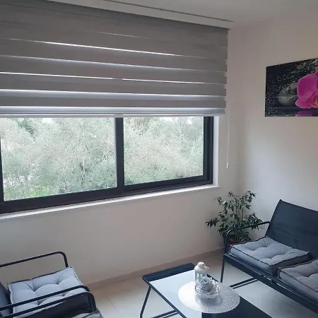 Tessa Apartment *