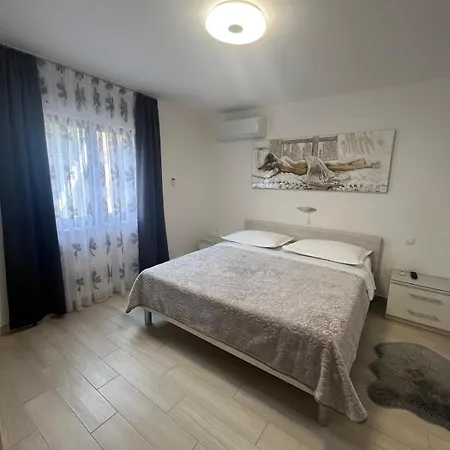 Tessa Apartment