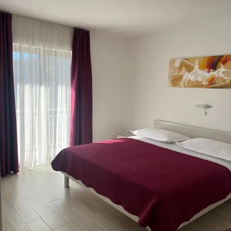 Appartement Tessa *