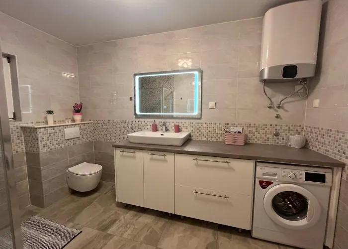 Tessa 公寓 尼亚卢卡